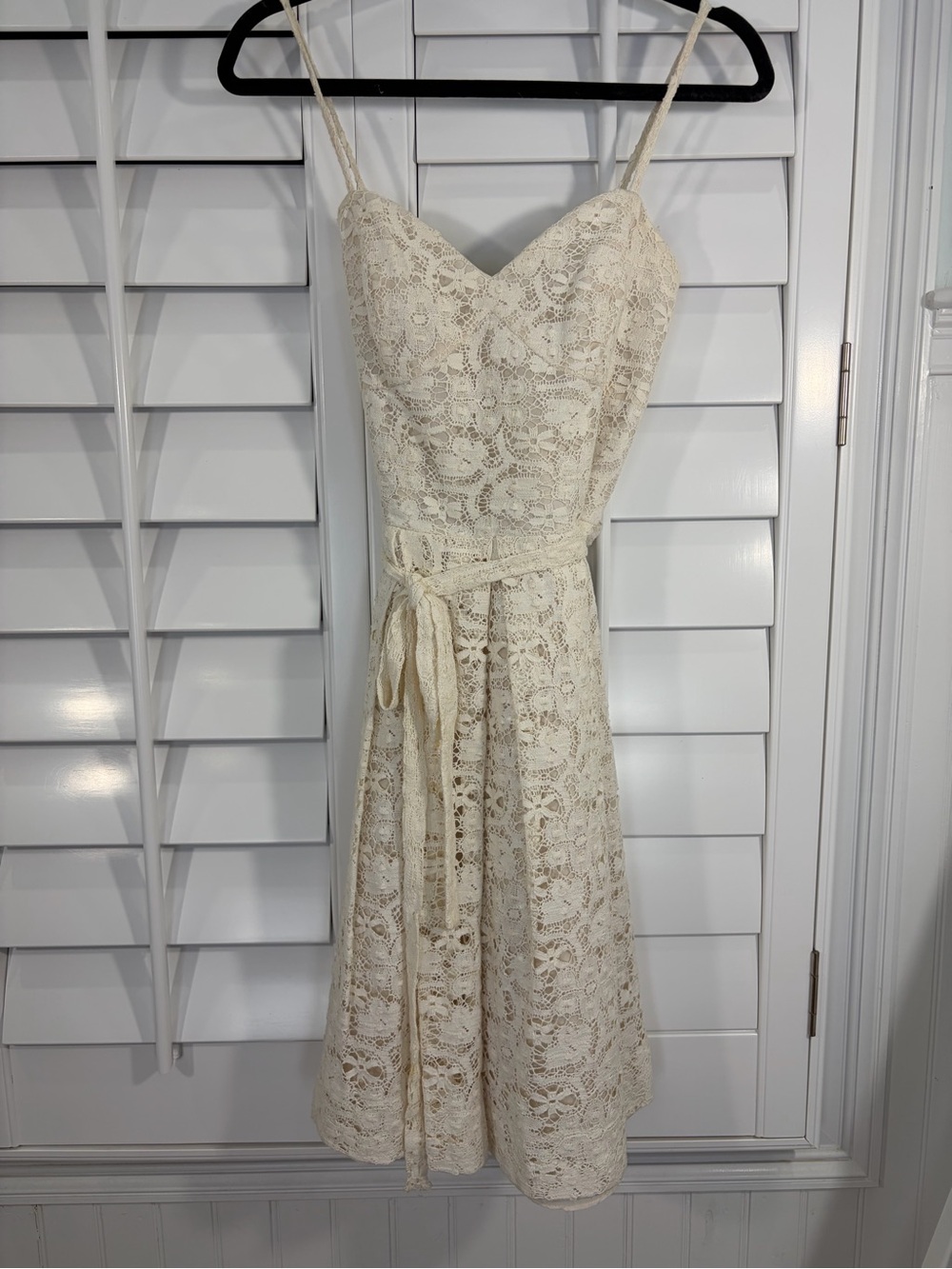 Melissa Sweet Ivory Lace Spaghetti-Strap Mini Dress (8)